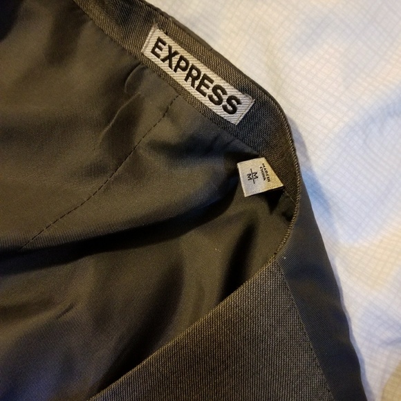 Express size medium vest. - Picture 4 of 4